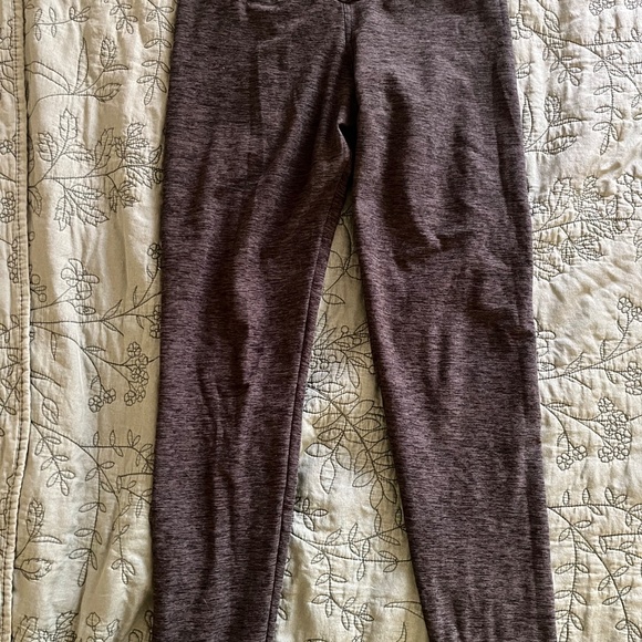 Local Canadian Brand Soft Leggings - Picture 2 of 4